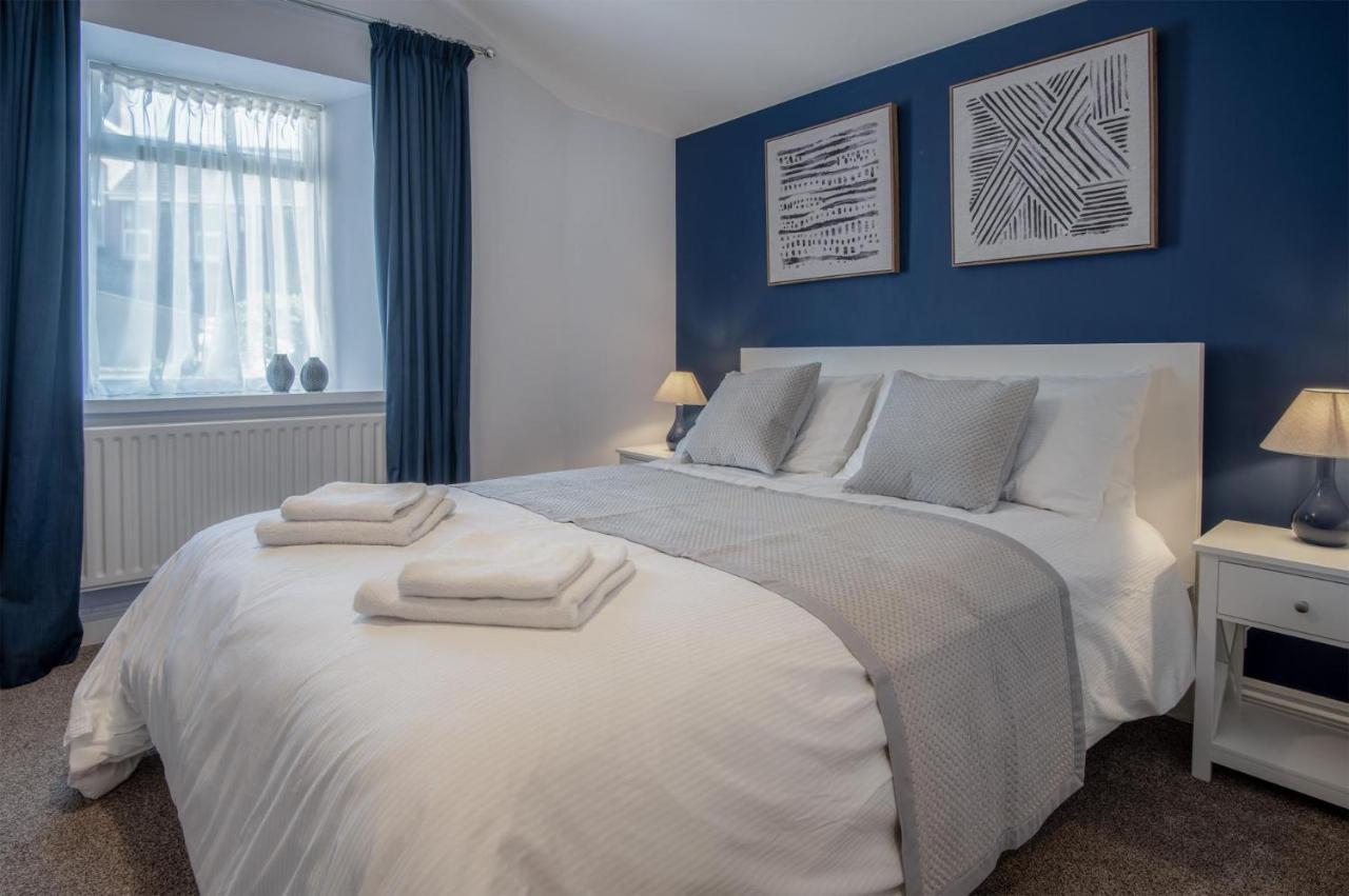 Gwynne House - 6 Bedroom Luxurious Holiday Home - Tenby Harbour Экстерьер фото