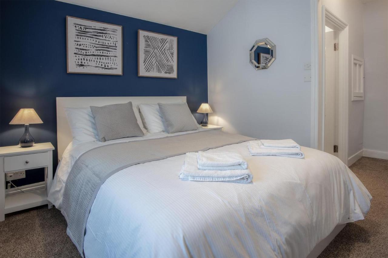 Gwynne House - 6 Bedroom Luxurious Holiday Home - Tenby Harbour Экстерьер фото