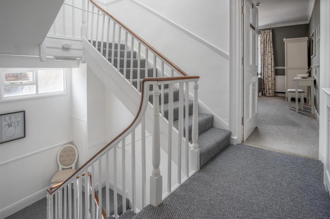 Gwynne House - 6 Bedroom Luxurious Holiday Home - Tenby Harbour Экстерьер фото