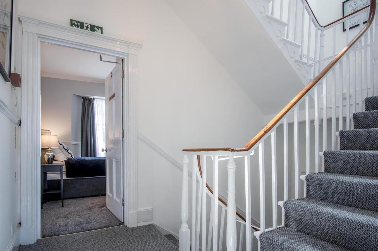 Gwynne House - 6 Bedroom Luxurious Holiday Home - Tenby Harbour Экстерьер фото