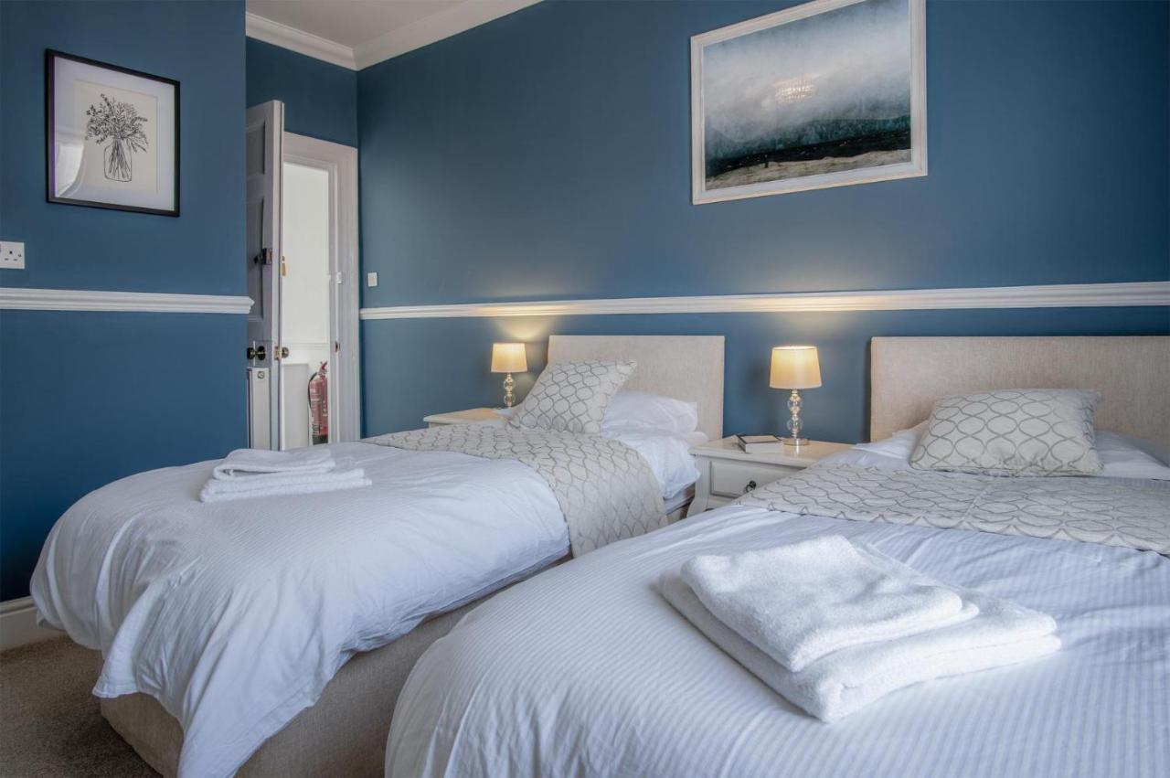 Gwynne House - 6 Bedroom Luxurious Holiday Home - Tenby Harbour Экстерьер фото