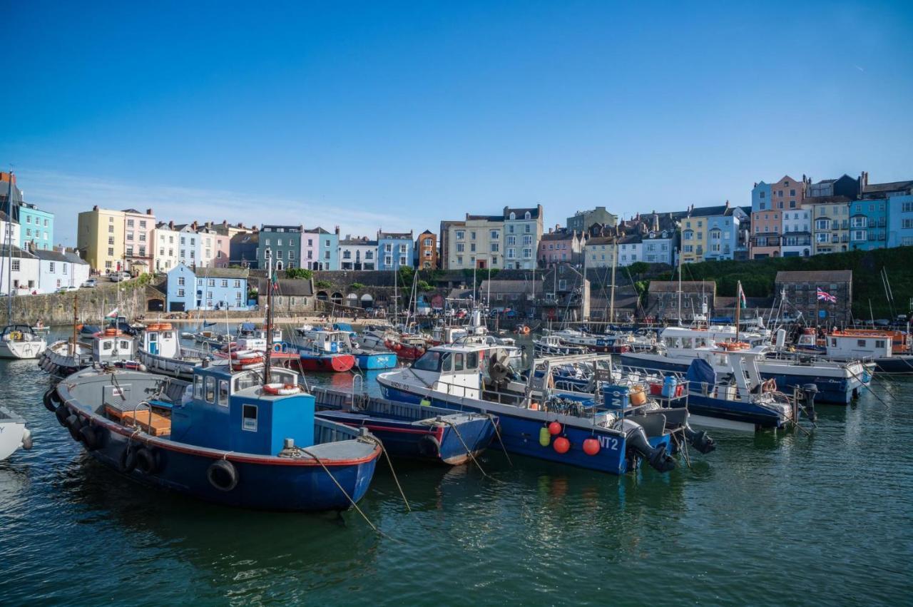 Gwynne House - 6 Bedroom Luxurious Holiday Home - Tenby Harbour Экстерьер фото