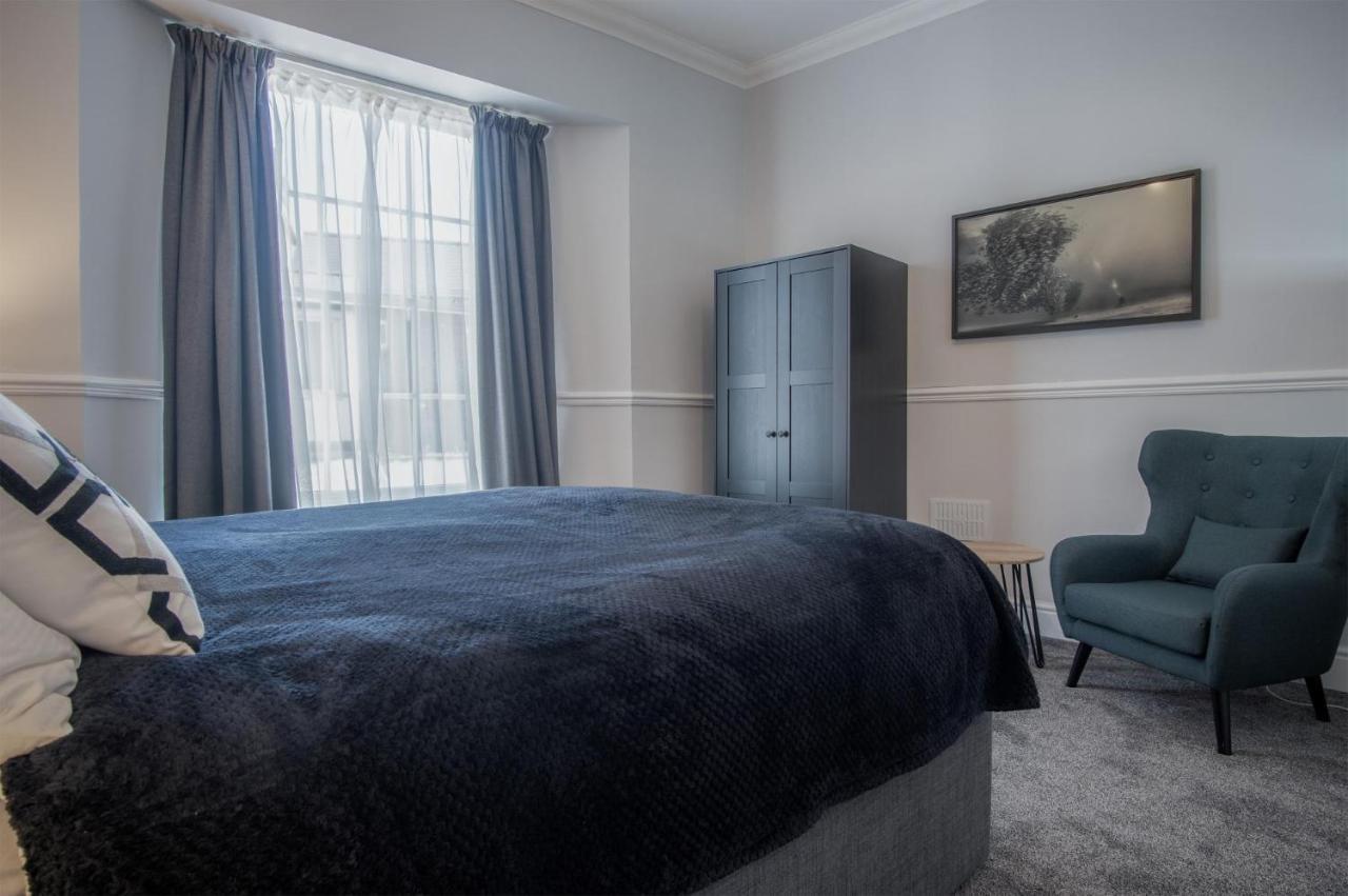 Gwynne House - 6 Bedroom Luxurious Holiday Home - Tenby Harbour Экстерьер фото