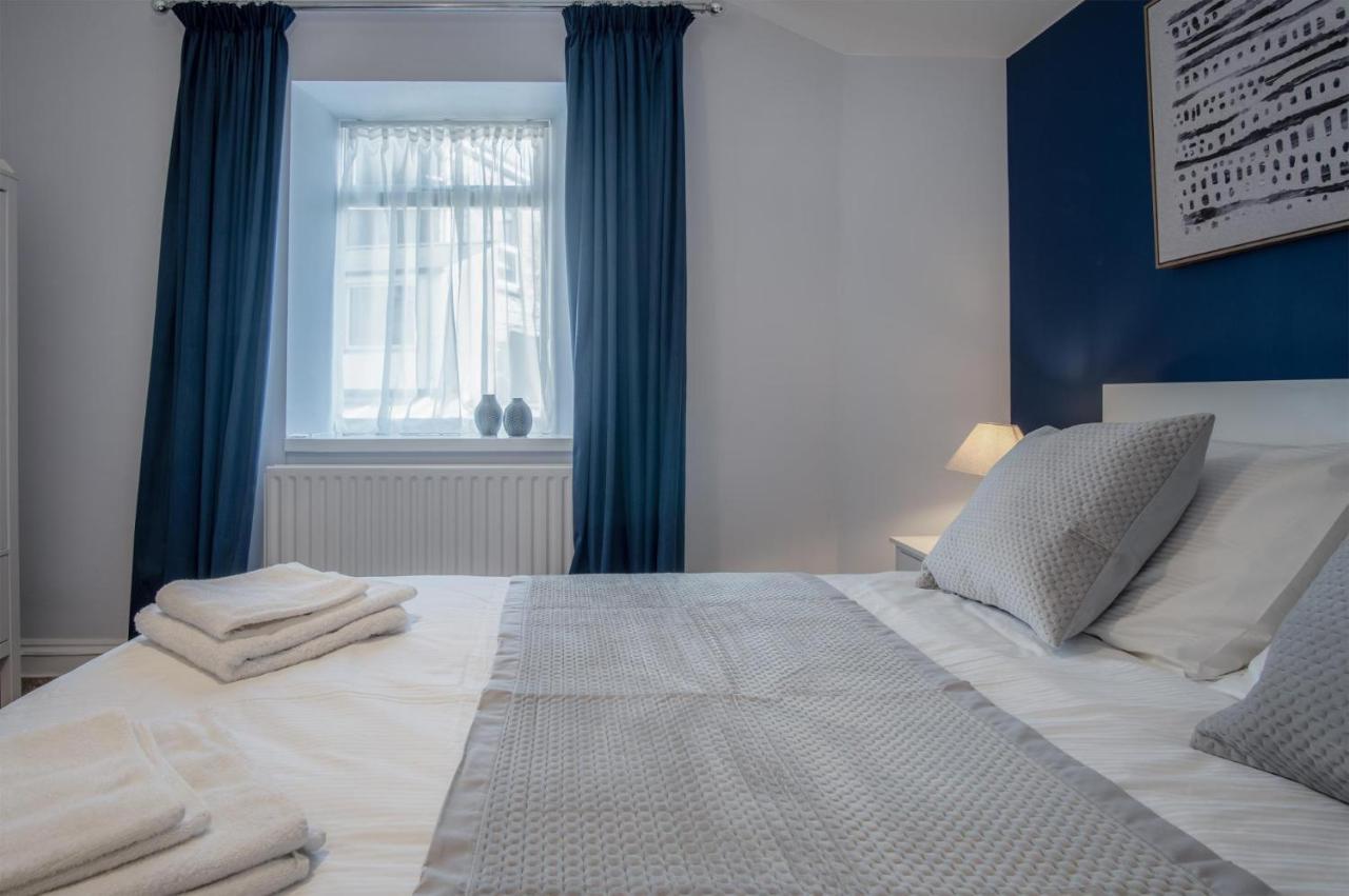 Gwynne House - 6 Bedroom Luxurious Holiday Home - Tenby Harbour Экстерьер фото