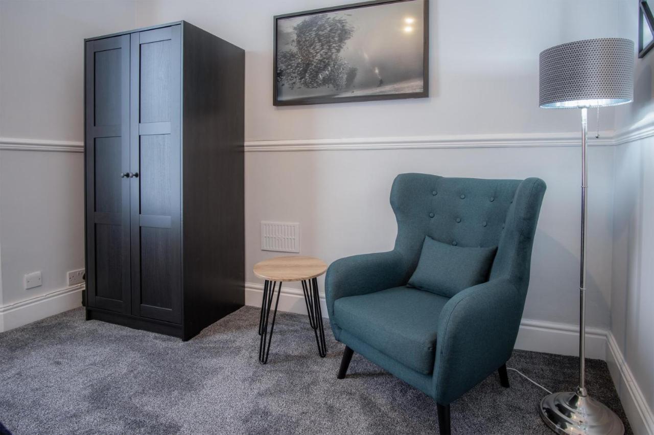Gwynne House - 6 Bedroom Luxurious Holiday Home - Tenby Harbour Экстерьер фото